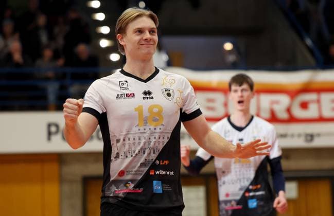 BAU 26.01.2025 Ludwigsburg Volleyball Barock Volleys MTV Ludwigsburg vs. TV Bühl, Ryan Slater (LB) jubelt
