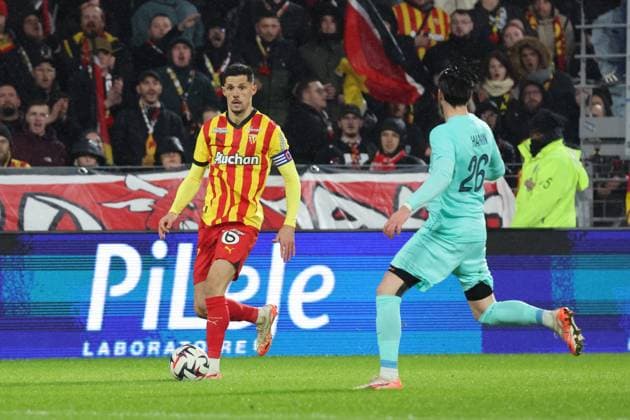 FOOTBALL : RC Lens vs Angers SCO - Ligue 1 - 26 01 2025 Florian SOTOCA (RC Lens) lors du match RC Lens - Angers SCO, Ligue 1, stade Bollaert-Delelis, le 26 janvier 2025  Copyright: xLaurentxSANSONx