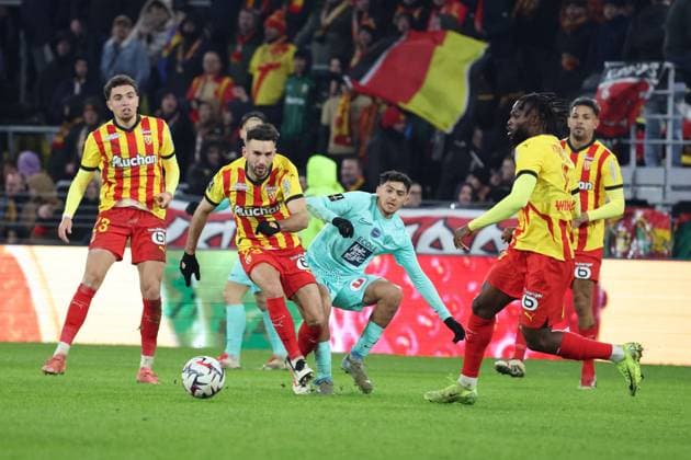 FOOTBALL : RC Lens vs Angers SCO - Ligue 1 - 26 01 2025 Adrien THOMASSON (RC Lens) lors du match RC Lens - Angers SCO, Ligue 1, stade Bollaert-Delelis, le 26 janvier 2025  Copyright: xLaurentxSANSONx