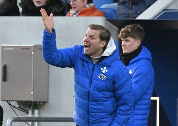 26.01.2025, xsltx, Fussball 2.Bundesliga, SV Darmstadt 98 - SC Paderborn 07 emspor, v.l. Florian Kohfeldt (Cheftrainer SV Darmstadt 98) (DFL DFB REGULATIONS PROHIBIT ANY USE OF PHOTOGRAPHS as IMAGE SEQUENCES and or QUASI-VIDEO)