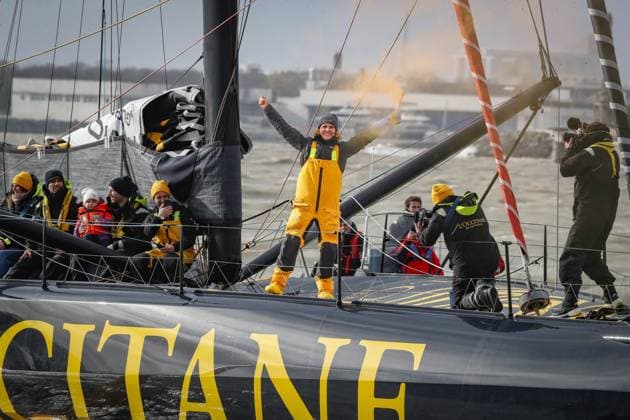 Bilder des Jahres 2025, Sport 01 Januar Sport Themen der Woche KW05 Sport Bilder des Tages Vendée Globe arrivée de Clarisse Crémer PHOTOPQR SUD OUEST Jean-Christophe Sounalet ; La Rochelle ; 27 01 2025 ; le 27 01 2025 Vendée Globe arrivée de Clarisse Crémer dans le bassin des chalutiers à La Rochelle pour attendre la fin du coup de vent - Vendée Globe arrival of Clarisse Crémer La Rochelle Jan 27 2025 La Rochelle CHARENTE-MARITIME France  Copyright: xPHOTOPQR SUDxOUEST MAXPPPxJean-ChristophexSounaletx 20250127SDO4660 20250127SDO4660