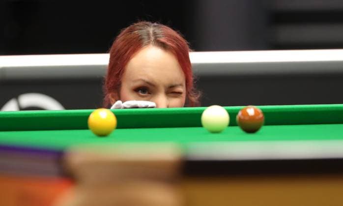 Sport Themen der Woche KW05 Sport Bilder des Tages Schiedsrichterin Malgorzata Kanieska Snooker Billard Berlin German Masters im Tempodrom 28.01.2025 *** Referee Malgorzata Kanieska Sport Snooker Billiards Berlin German Masters in the Tempodrom 28 01 2025