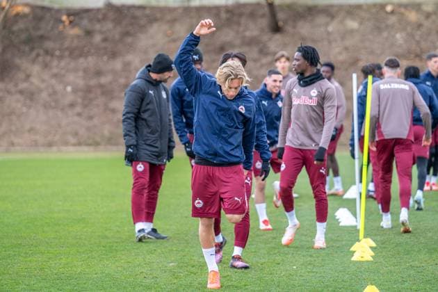 SOCCER - UEFA CL, RBS vs Atletico SALZBURG,AUSTRIA,28.JAN.25 - SOCCER - UEFA Champions League, Red Bull Salzburg vs Atletico Madrid, preview, training RBS. Image shows Mads Bidstrup (RBS).  GEPAxpictures xWolfgangxKofler