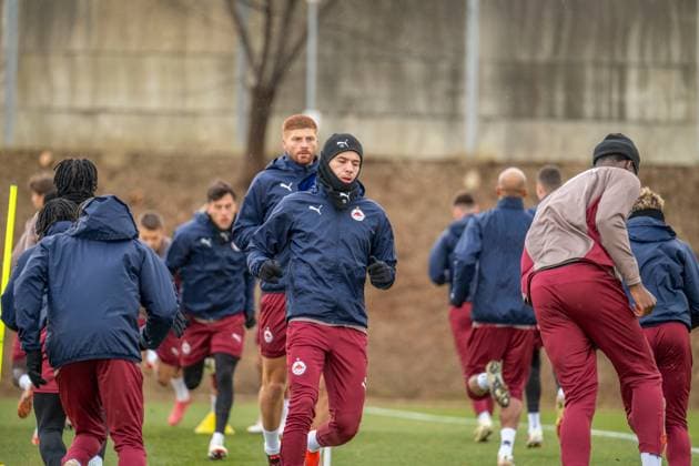 SOCCER - UEFA CL, RBS vs Atletico SALZBURG,AUSTRIA,28.JAN.25 - SOCCER - UEFA Champions League, Red Bull Salzburg vs Atletico Madrid, preview, training RBS. Image shows the team of RBS.  GEPAxpictures xWolfgangxKofler