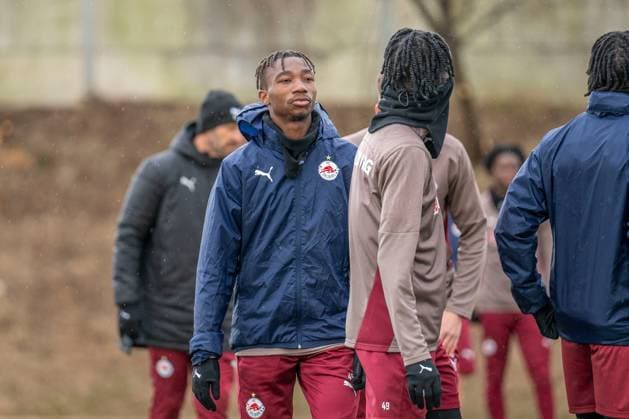 SOCCER - UEFA CL, RBS vs Atletico SALZBURG,AUSTRIA,28.JAN.25 - SOCCER - UEFA Champions League, Red Bull Salzburg vs Atletico Madrid, preview, training RBS. Image shows Dorgeles Nene (RBS).  GEPAxpictures xWolfgangxKofler