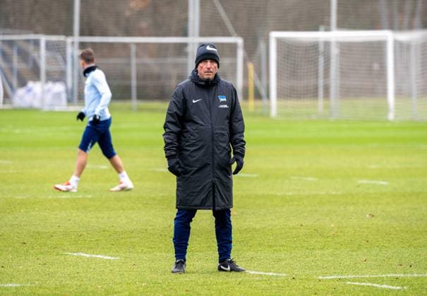Fußball, Herren, Saison 2024 2025, 2. Bundesliga, Hertha BSC, Training, Co-Trainer Armin Reutershahn (Hertha BSC), 28.01. 2025,