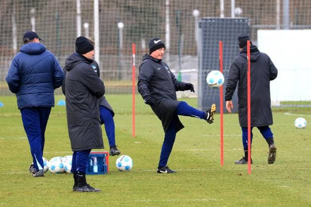 DEU, DFL, 2. FBL Hertha BSC, Training, 28.01.2025, Sportforum, Berlin, DEU, DFL, 2. FBL Hertha BSC, Training, im Bild Co-Trainer, Armin Reutershahn (Hertha BSC Berlin), DFL - regulations prohibit any use of Photographs as image sequences and or quasi-video Foto: Juergen Engler nordphoto GmbH