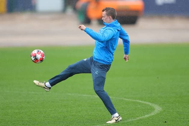 RB Leipzig - Training Champions League Leipzig, 28.01.2025, RBL Trainingszentrum, UEFA Champions League, RB LEIPZIG Abschlusstraining vorm morgigen Spiel bei Sturm Graz , Im Bild: Lukas Klostermann , Nur zur redaktionellen Nutzung. Editorial use only. ,