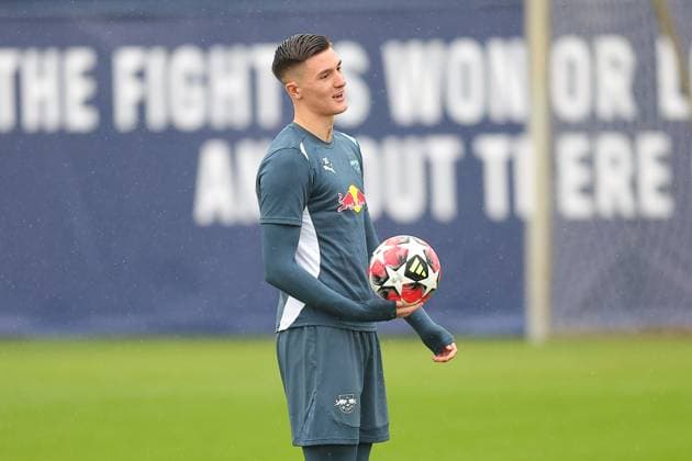 RB Leipzig - Training Champions League Leipzig, 28.01.2025, RBL Trainingszentrum, UEFA Champions League, RB LEIPZIG Abschlusstraining vorm morgigen Spiel bei Sturm Graz , Im Bild: Benjamin Sesko , Nur zur redaktionellen Nutzung. Editorial use only. ,