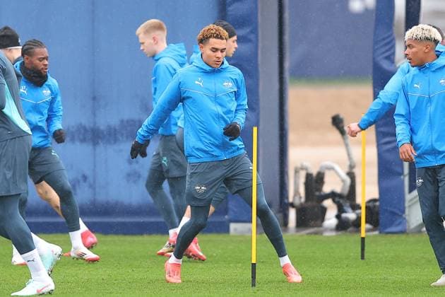 RB Leipzig - Training Champions League Leipzig, 28.01.2025, RBL Trainingszentrum, UEFA Champions League, RB LEIPZIG Abschlusstraining vorm morgigen Spiel bei Sturm Graz , Im Bild: Antonio Nusa , Nur zur redaktionellen Nutzung. Editorial use only. ,
