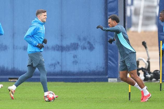 RB Leipzig - Training Champions League Leipzig, 28.01.2025, RBL Trainingszentrum, UEFA Champions League, RB LEIPZIG Abschlusstraining vorm morgigen Spiel bei Sturm Graz , Im Bild v.l.: Christoph Baumgartner und Lois Openda , Nur zur redaktionellen Nutzung. Editorial use only. ,