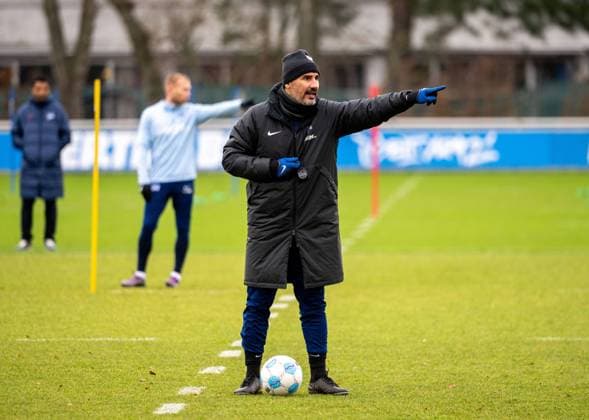 Sport Themen der Woche KW05 Sport Bilder des Tages Fußball, Herren, Saison 2024 2025, 2. Bundesliga, Hertha BSC, Training, Trainer Cristian Fiel (Hertha BSC), 28.01. 2025, Copyright: xMatthiasxKochx