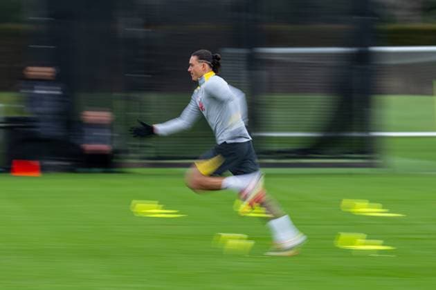 Football - UEFA Champions League - League Phase - PSV Eindhoven v Liverpool FC - MD-1 LIVERPOOL, ENGLAND - Tuesday, January 28, 2025: Liverpool s Darwin Nunez during a training session at the AXA Training Centre ahead of the UEFA Champions League match between PSV Eindhoven and Liverpool FC. (Photo by Jon Super Propaganda) LIVERPOOL AXA Training Centre MERSEYSIDE ENGLAND  Copyright: xDavidxRawcliffex P2025-01-28-PSV_Liverpool_MD-1-11