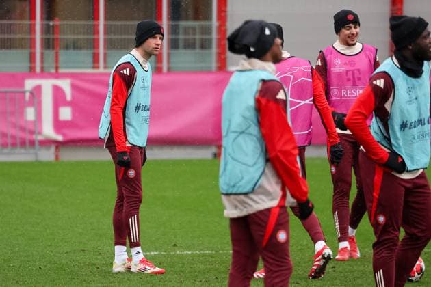 Thomas Mueller (FC Bayern Muenchen, 25) beim Training, mit Aleksandar Pavlovic (FC Bayern Muenchen, 45), GER, Abschlusstraining, FC Bayern Muenchen, Fussball, UEFA Champions League, 8. Spieltag, Saison 2024 2025, 28.01.2025, GER, Abschlusstraining, FC Bayern Muenchen, Fussball, UEFA Champions League, 8. Spieltag, Saison 2024 2025, 28.01.2025 Muenchen Copyright: xEibner-Pressefoto JennixMaulx EP_JML
