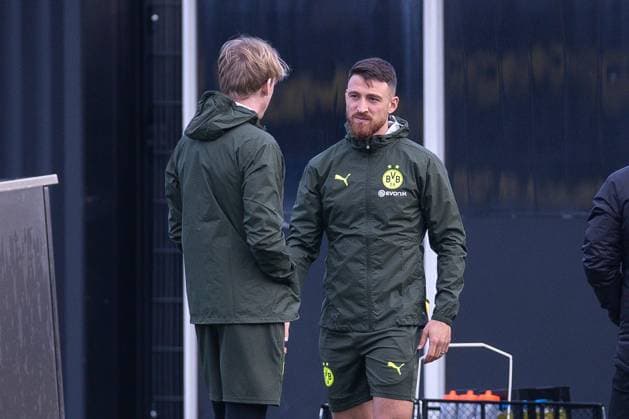 28.01.2025, Abschlusstraining zum UEFA Champions League Spiel zwischen Borussia Dortmund und Shakhtar Donetsk, v. l. Julian Brandt (Borussia Dortmund), Salih Özcan (Borussia Dortmund), Dortmund Trainingsgelände Borussia Dortmund NRW Deutschland xRHR-FOTO DEx Copyright: DennisxEwert RHR-FOTOx RHR-FOTO DE