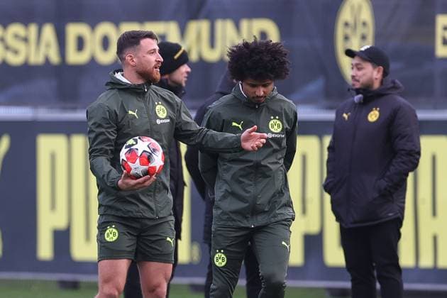 28.01.2025, Abschlusstraining zum UEFA Champions League Spiel zwischen Borussia Dortmund und Shakhtar Donetsk, v. l. Salih Özcan (Borussia Dortmund), Karim Adeyemi (Borussia Dortmund), Dortmund Trainingsgelände Borussia Dortmund NRW Deutschland xRHR-FOTO DEx Copyright: DennisxEwert RHR-FOTOx RHR-FOTO DE