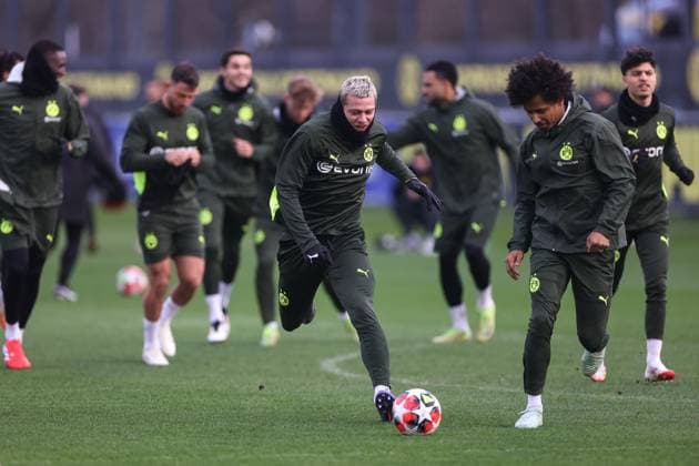 28.01.2025, Abschlusstraining zum UEFA Champions League Spiel zwischen Borussia Dortmund und Shakhtar Donetsk, v. l. Julian Ryerson (Borussia Dortmund), Karim Adeyemi (Borussia Dortmund), Dortmund Trainingsgelände Borussia Dortmund NRW Deutschland xRHR-FOTO DEx Copyright: DennisxEwert RHR-FOTOx RHR-FOTO DE