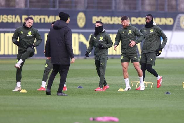 28.01.2025, Abschlusstraining zum UEFA Champions League Spiel zwischen Borussia Dortmund und Shakhtar Donetsk, v. l. Marcel Sabitzer (Borussia Dortmund), Yan Couto (Borussia Dortmund), Salih Özcan (Borussia Dortmund), Serhou Guirassy (Borussia Dortmund), Dortmund Trainingsgelände Borussia Dortmund NRW Deutschland xRHR-FOTO DEx Copyright: DennisxEwert RHR-FOTOx RHR-FOTO DE
