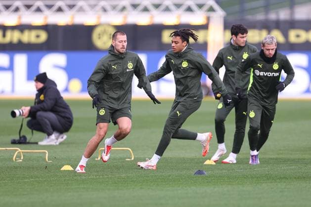 28.01.2025, Abschlusstraining zum UEFA Champions League Spiel zwischen Borussia Dortmund und Shakhtar Donetsk, v. l. Waldemar Anton (Borussia Dortmund), Filipo Mane (Borussia Dortmund), Giovanni Reyna (Borussia Dortmund), Julian Ryerson (Borussia Dortmund), Dortmund Trainingsgelände Borussia Dortmund NRW Deutschland xRHR-FOTO DEx Copyright: DennisxEwert RHR-FOTOx RHR-FOTO DE