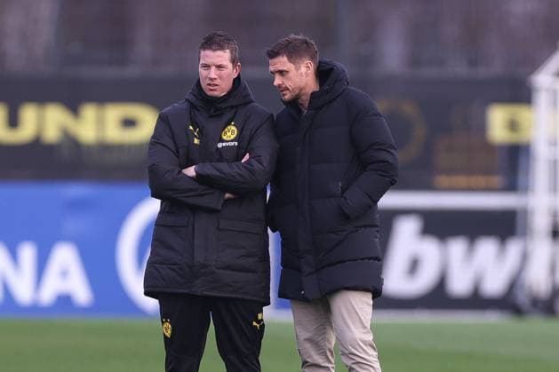 28.01.2025, Abschlusstraining zum UEFA Champions League Spiel zwischen Borussia Dortmund und Shakhtar Donetsk, v. l. Cheftrainer Mike Tullberg (Borussia Dortmund), Sportdirektor Sebastian Kehl (Borussia Dortmund), Dortmund Trainingsgelände Borussia Dortmund NRW Deutschland xRHR-FOTO DEx Copyright: DennisxEwert RHR-FOTOx RHR-FOTO DE