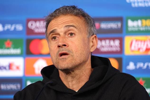 28.01.2025 Stuttgart , Champions League Fußball VfB Stuttgart vs. Paris St. Germain, Paris St. Germain PK, Trainer Luis Enrique Gemäß den Vorgaben der DFL Deutschen Fuï¬‚ball Liga ist es untersagt, in dem Stadion und oder vom Spiel angefertigte Fotoaufnahmen in Form von Sequenzbildern und oder videoähnlichen Fotostrecken zu verwerten bzw. verwerten zu lassen.