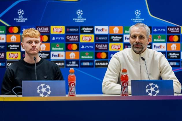 SOCCER - UEFA CL, Sturm vs RB Leipzig KLAGENFURT,AUSTRIA,28.JAN.25 - SOCCER - UEFA Champions League, SK Sturm Graz vs RasenBallsport Leipzig, preview, press conference, PK, Pressekonferenz RB Leipzig. Image shows Nicolas Seiwald and head coach Marco Rose (RB Leipzig).  GEPAxpictures xMatthiasxTrinkl