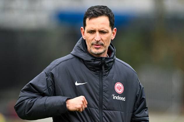 Dino Toppmoeller (Eintracht Frankfurt, Trainer) gestikuliert, GER, Abschlusstraining, Eintracht Frankfurt, Fussball, UEFA Europa League, 8. Spieltag, Spielzeit 2024 25, 29.01.2025. GER, Abschlusstraining, Eintracht Frankfurt, Fussball, UEFA Europa League, 8. Spieltag, Spielzeit 2024 25, 29.01.2025. Frankfurt am Main Copyright: xEibner-Pressefoto FlorianxWiegandx EP_FWD