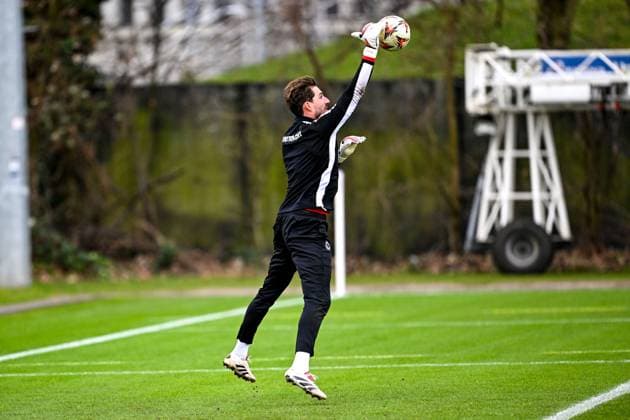 Kevin Trapp (Eintracht Frankfurt, 01) am Ball, GER, Abschlusstraining, Eintracht Frankfurt, Fussball, UEFA Europa League, 8. Spieltag, Spielzeit 2024 25, 29.01.2025. GER, Abschlusstraining, Eintracht Frankfurt, Fussball, UEFA Europa League, 8. Spieltag, Spielzeit 2024 25, 29.01.2025. Frankfurt am Main Copyright: xEibner-Pressefoto FlorianxWiegandx EP_FWD