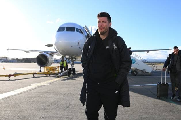 Rangers FC v Royale Union Saint-Gilloise - UEFA Europa League Media Activities 29 01 2025 GLASGOW, SCOTLAND - JANUARY 29 : Pocognoli Sebastien head coach of Royale Union Saint-Gilloise pictured during arrival at the airport prior the UEFA Europa League 2024 25 League Phase MD8 match between Rangers FC and Royale Union Saint-Gilloise on January 29, 2025 in Glasgow, Scotland, 29 01 2025 Glasgow Scotland  Copyright: xVincentxKalutx