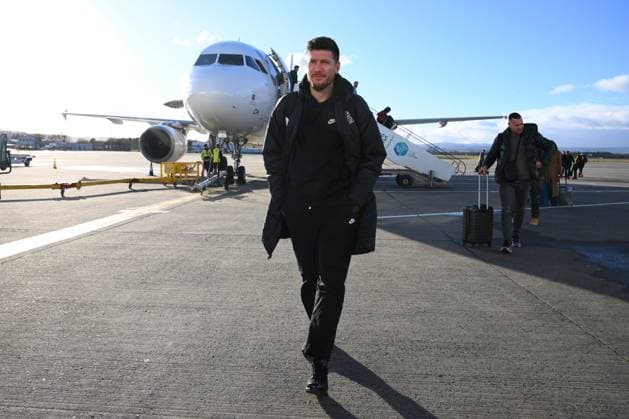 Rangers FC v Royale Union Saint-Gilloise - UEFA Europa League Media Activities 29 01 2025 GLASGOW, SCOTLAND - JANUARY 29 : Pocognoli Sebastien head coach of Royale Union Saint-Gilloise pictured during arrival at the airport prior the UEFA Europa League 2024 25 League Phase MD8 match between Rangers FC and Royale Union Saint-Gilloise on January 29, 2025 in Glasgow, Scotland, 29 01 2025 Glasgow Scotland  Copyright: xVincentxKalutx