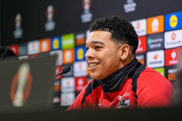 2025-01-29 Ferencvaros v AZ Alkmaar - UEFA Europa League BUDAPEST, HUNGARY - JANUARY 29: Goalkeeper Rome-Jayden Owuso-Oduro of AZ smiles during a press conference, PK, Pressekonferenz before the UEFA Europa League match between Ferencvaros and AZ Alkmaar at Ferencvaros Stadion on January 29, 2025 in Budapest, Hungary. Budapest Ferencvaros Stadion Hungary Content not available for redistribution in The Netherlands directly or indirectly through any third parties. Copyright: xEdxvanxdexPolx