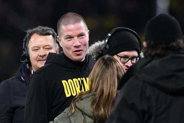 Interimstrainer Mike Tullberg (Borussia Dortmund) schaut waehrend des Spiels der UEFA Champions League 2024 25 Ligen-Phase 8. Spieltag zwischen Borussia Dortmund und FC Shakhtar Donetsk, SIGNAL IDUNA PARK am 29. January 2025 in Dortmund, Deutschland. (Foto von Ralf Treese DeFodi Images) +++ Interimstrainer Mike Tullberg (Borussia Dortmund) looks on during the UEFA Champions League 2024 25 League Phase MD8 match between Borussia Dortmund and FC Shakhtar Donetsk at Signal Iduna Park on January 29, 2025 in Dortmund, Germany. (Photo by Ralf Treese DeFodi Images) Defodi-521_BVBDON20250129_007