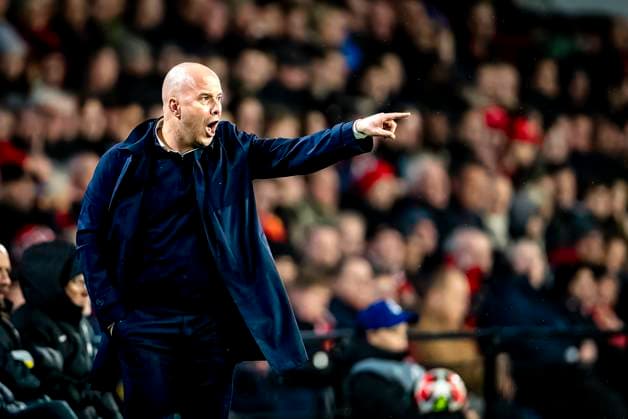 Liverpool FC trainer Arne Slot during the match PSV - Liverpool at the Philips stadium for the Champions League - League phase - Matchday 8 season 2024-2025 in EINDHOVEN, Netherlands on 29 january 2025, (photo by Marcel van Dorst EYE4images DeFodi Images) Defodi-746_211571