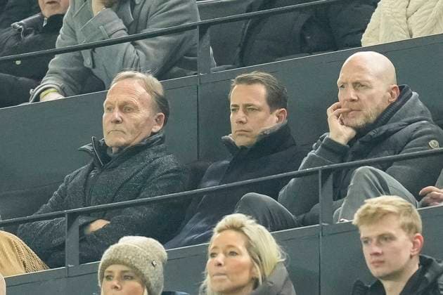 Hans-Joachim Watzke (Borussia Dortmund), Lars Ricken (Borussia Dortmund) und Matthias Sammer looks on during the UEFA Champions League 2024 25 League Phase MD8 match between Borussia Dortmund and FC Shakhtar Donetsk at Signal Iduna Park on January 29, 2025 in Dortmund, Germany. (Photo by Alex Gottschalk DeFodi Images) Defodi-001_20250129__1327598
