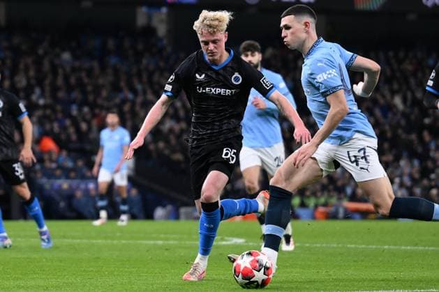 Manchester City v Club Brugge - UEFA Champions League MANCHESTER, ENGLAND - JANUARY 29 : Foden Phil midfielder of Manchester City and Seys Joaquim defender of Club Brugge battle for the ball during the UEFA Champions League 2024 25 League Phase MD8 match between Manchester City and Club Brugge on January 29, 2025 in Manchester, England, 29 01 2025 Manchester England  Copyright: xTomasxSiskx