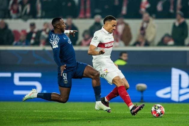 UEFA Champions League: VfB Stuttgart - FC Paris Saint-Germain; 29.01.2025 Zweikampf Willian Pacho (FC Paris Saint-Germain, 51), Jamie Leweling (VfB Stuttgart, 18) UEFA Champions League: VfB Stuttgart - FC Paris Saint-Germain; Stuttgart, Arena Stuttgart am 29.01.2025 Copyright: xBEAUTIFULxSPORTS Wunderlx