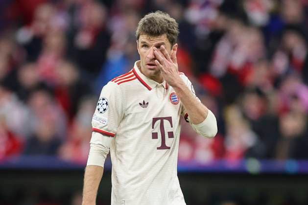 Thomas Mueller (FC Bayern Muenchen) schaut enttaeuscht, UEFA Champions League 2024 25 League Phase MD8, FC Bayern München v SK Slovan Bratislava, Allianz Arena am 29. January 2025 in München, Deutschland. (Foto von Marco Steinbrenner DeFodi Images) Thomas Mueller (FC Bayern Muenchen) looks dejected, UEFA Champions League 2024 25 League Phase MD8, FC Bayern München v SK Slovan Bratislava, Allianz Arena, January 29, 2025 in Munich, Germany. (Photo by Marco Steinbrenner DeFodi Images) Defodi-700_muenchen_bratis_20250129_025