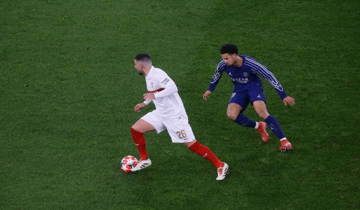 29.01.2025 Stuttgart , Champions League Fußball VfB Stuttgart vs. Paris St. Germain, von links: Deniz Undav ( VfB ) Warren Zaire-Emery ( paris )