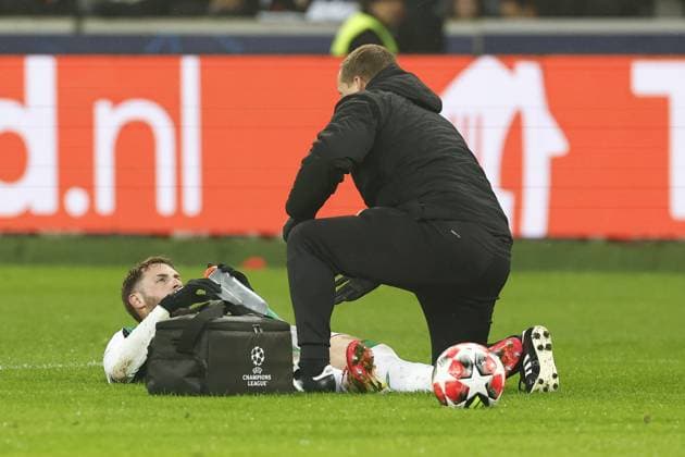 LILLE, 29-01-2025. Decathlon Arena Stade Pierre Mauroy. Football, UEFA Champions League season 2024 2025. Lille - Feyenoord. Feyenoord player Santiago Gimenez injured during the match Borussia LOSC Lille - Feyenoord Lille - Feyenoord  x27612918x Copyright: