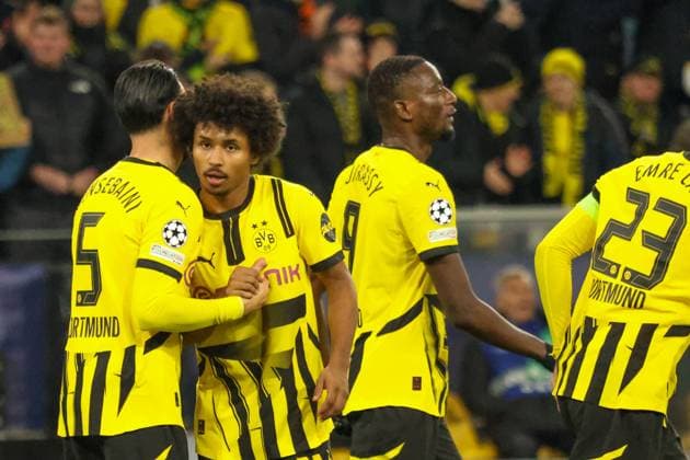 Dortmund, Deutschland 29. Januar 2025: Champions League - 2024 2025 - Borussia Dortmund vs. Schachtar Donezk Im Bild: v.li. der Dritte Torschütze Serhou Guirassy (BVB) macht das Tor zum 1:0 und jubelt mit seinen Mannschaftskollegen Signal Iduna Park Nordrhein Westfalen Copyright: xFotostandx xFantinix