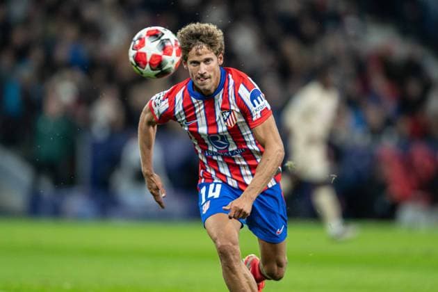 Marcos Llorente follows the ball during UEFA Champions league match, Red Bull Salzburg - Atletico Madrid , 29. january 2025, Red Bull Arena, Salzburg, Austria Copyright: xMICHALxFAJT,ZOSPORTU.SKx FAJ_0818