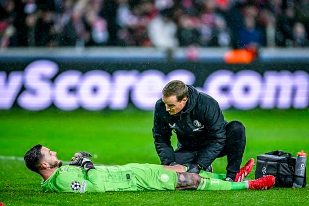Feyenoord Rotterdam goalkeeper Justin Bijlow, during the match Lille - Feyenoord at the Stade Pierre Mauroy for the UEFA Champions League - League phase - Matchday 8 season 2024-2025 in LILLE, France on 29 januari 2025, (photo by Stefan Koops EYE4images DeFodi Images) Defodi-746_211611