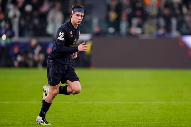 Juventus& x2019; Kenan Yildiz with a bandage around his head during the Uefa Champions League soccer match between Juventus Fc and Benfica at the Juventus stadium in Turin, round 8 8 - north west Italy - January 29, 2025. - Soccer .  Copyright: xFabioxFerrari LaPressex