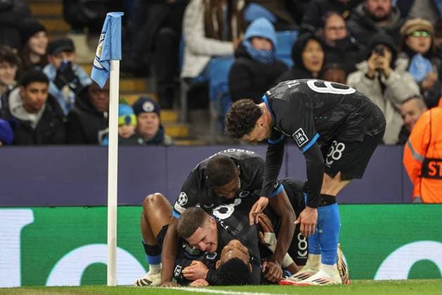 UEFA Champions League Matchday 8 of 8 Manchester City v Club Brugge Raphael Onyedika of Club Brugge celebrates his goal to make it 0-1 during the UEFA Champions League Matchday 8 of 8 Manchester City vs Club Brugge at Etihad Stadium, Manchester, United Kingdom, 29th January 2025 (Photo by Mark Cosgrove News Images) Manchester Etihad Stadium Manchester United, ManU Kingdom Copyright: xMarkxCosgrove NewsxImagesx