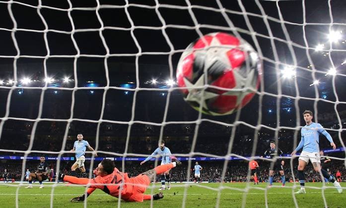 Raphael Onyedika of Club Brugge scores the opening goal Manchester City v Club Brugge, UEFA Champions League, Group Stage, Football, Etihad Stadium, Manchester, UK - 29 Jan 2025 EDITORIAL USE ONLY No use with unauthorised audio, video, data, fixture lists, club league logos or live services. Online in-match use limited to 120 images, no video emulation. No use in betting, games or single club league player publications.  Copyright: xShutterstockx 15123154q
