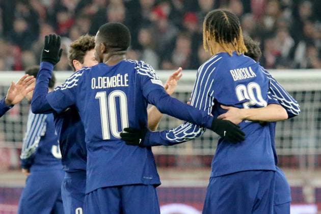29.01.2025, xmohx, Fussball UEFA Champions League, VfB Stuttgart - Paris St.Germain v.l. Torjubel nach dem Tor zum celebrating the goal celebrate 0:2 durch Ousame Dembele (PSG Paris St.Germain) (DFL DFB REGULATIONS PROHIBIT ANY USE OF PHOTOGRAPHS as IMAGE SEQUENCES and or QUASI-VIDEO) Stuttgart