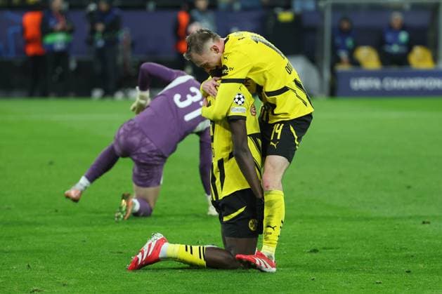 UEFA Champions League - Borussia Dortmund - Schachtar Donezk am 29.01.2025 im Signal Iduna Park in Dortmund Jubel, Torjubel, Torschuetze, Torschütze Serhou Guirassy (Dortmund 9) jubelt nach seinem Tor zum 2 zu 0 mit Maximilian Beier (Dortmund 14)