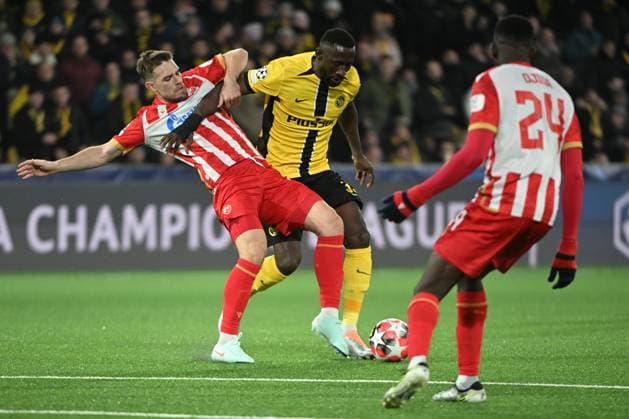 29.01.2025, Bern, Stadion Wankdorf, Uefa Champions League: BSC Young Boys - Roter Stern Belgrad, 21 Time Max Elsnik (Belgrad) gegen 35 Silvere Ganvoula (Young Boys). Bern Stadion Wankdorf Bern Switzerland Copyright: xJustPictures.ch ManuelxWinterbergerx jp-de-MaWi-MWI_1157