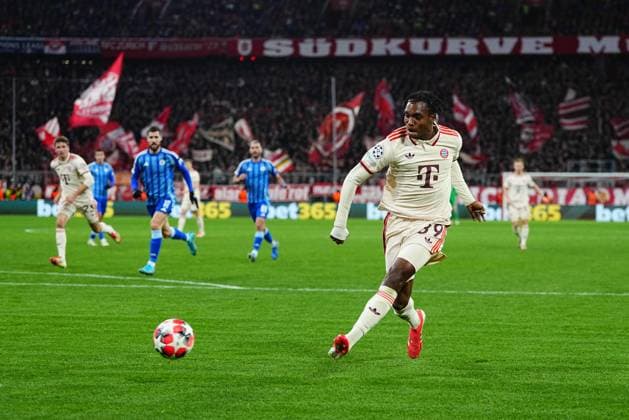January 29 2025: Mathys Tel (Bayern Munich) shots on goal during a UEFA Champions League MD8 game, Bayern Munich vs Slovan Bratislava, at Allianz Arena, Munich, Germany. Ulrik Pedersen - ZUMAc04_ 20250129_zma_c04_010 Copyright: xCSMx