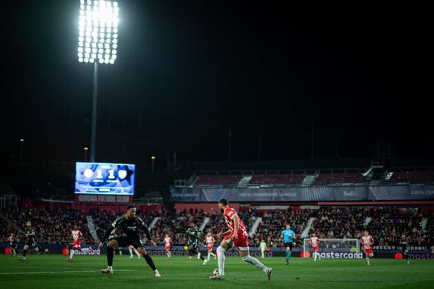 Arnaut Danjuma (Girona FC) controls the ball during a UEFA Champions League match between Girona FC and Arsenal FC at Estadi Municipal de Montilivi in Girona, Girona, Spain, on January 29 2025. Photo by Felipe Mondino Copyright: x@FELIPExMONDINOx